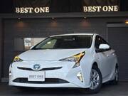 2016 TOYOTA PRIUS S