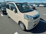 2011 HONDA LIFE