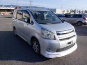 2008 TOYOTA NOAH SI
