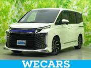 2022 TOYOTA VOXY