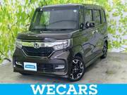 2017 HONDA N-BOX CUSTOM