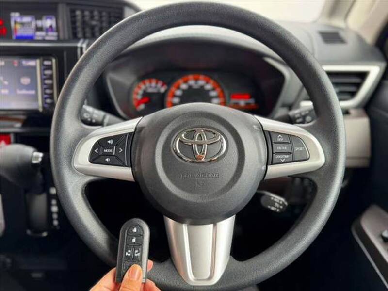 2019 TOYOTA ROOMY for sale - more photos