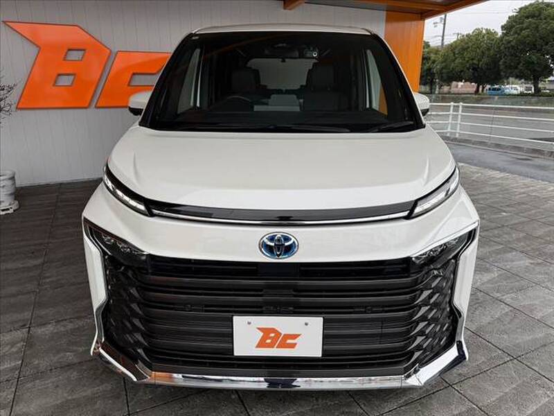 2024 TOYOTA VOXY for sale - photo 10