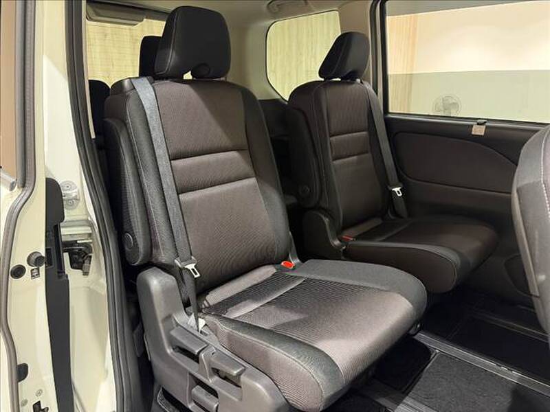 2018 NISSAN SERENA for sale - photo 10