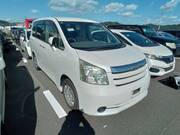 2010 TOYOTA NOAH X SMART EDITION