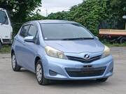 2011 TOYOTA VITZ F