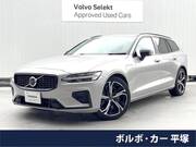 2023 VOLVO V60