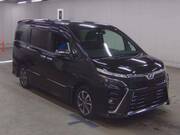 2019 TOYOTA VOXY