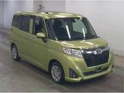 2017 TOYOTA ROOMY