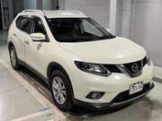 2015 NISSAN X-TRAIL