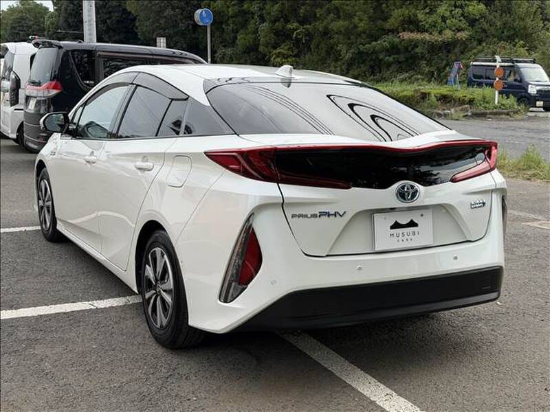 2017 TOYOTA PRIUS PHV for sale - photo 9