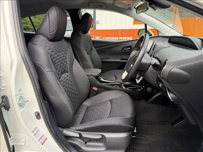 2017 TOYOTA PRIUS PHV for sale - photo 10