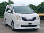 2010 TOYOTA NOAH X L SELECTION