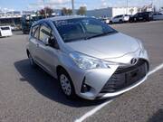 2017 TOYOTA VITZ F