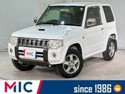 2011 MITSUBISHI PAJERO MINI