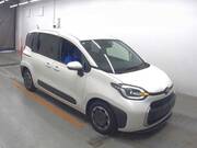 2023 TOYOTA SIENTA