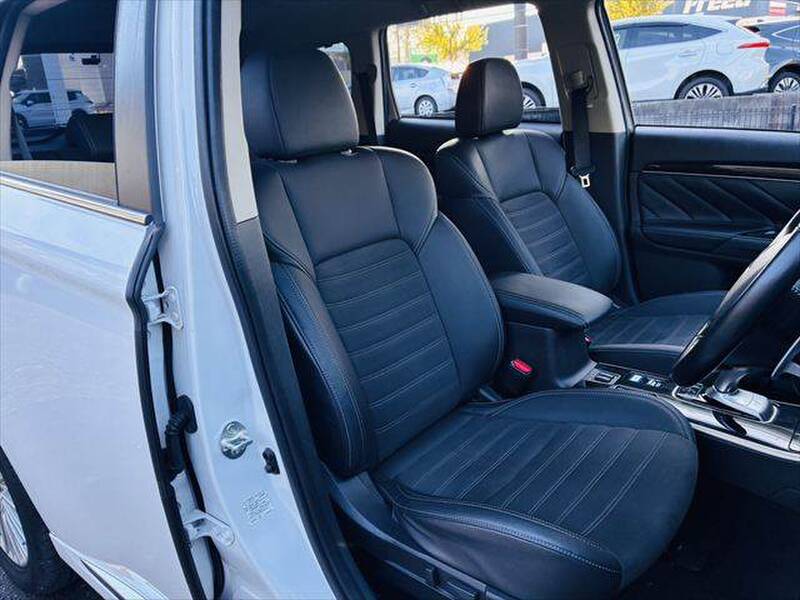 2019 MITSUBISHI OUTLANDER PHV for sale - photo 11