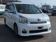 2011 TOYOTA VOXY