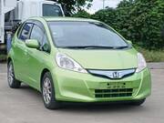 2011 HONDA FIT HYBRID