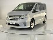2013 NISSAN SERENA