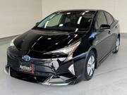 2017 TOYOTA PRIUS S