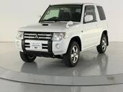 2011 MITSUBISHI PAJERO MINI VR