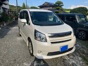 2009 TOYOTA NOAH