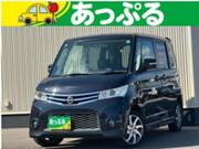 2011 NISSAN ROOX
