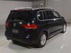 VOLKSWAGEN GOLF TOURAN