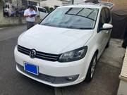2011 VOLKSWAGEN GOLF TOURAN