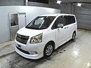 2010 TOYOTA NOAH