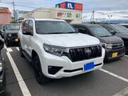 2022 TOYOTA LAND CRUISER PRADO