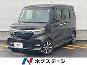 2017 HONDA N-BOX CUSTOM