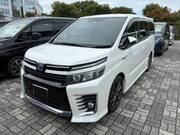 2016 TOYOTA VOXY