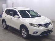 2016 NISSAN X-TRAIL