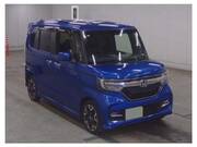 2018 HONDA N-BOX CUSTOM