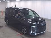 2022 TOYOTA VOXY