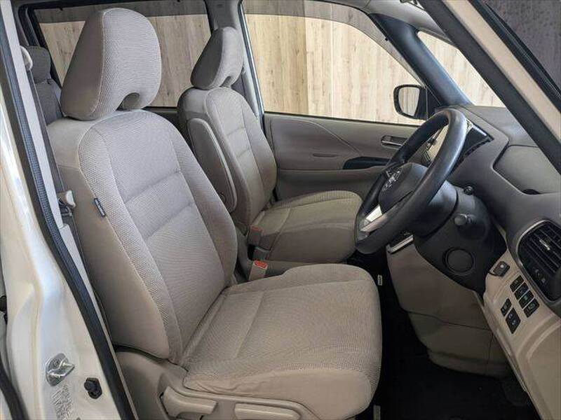 2017 NISSAN SERENA for sale - photo 9