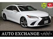 2019 LEXUS ES