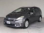 2012 TOYOTA PRIUS ALPHA S