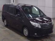 2016 TOYOTA NOAH