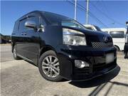 2013 TOYOTA VOXY