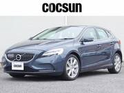 2016 VOLVO V40