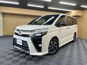 2018 TOYOTA VOXY