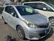 2012 TOYOTA VITZ U