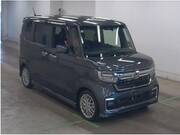 2023 HONDA N-BOX CUSTOM