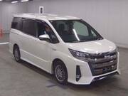 2017 TOYOTA NOAH