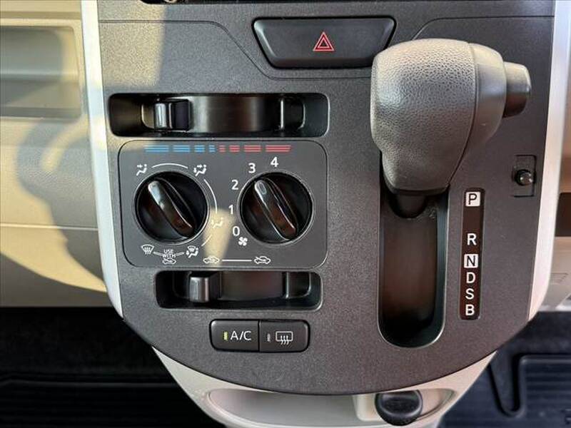 2015 DAIHATSU TANTO for sale - photo 7