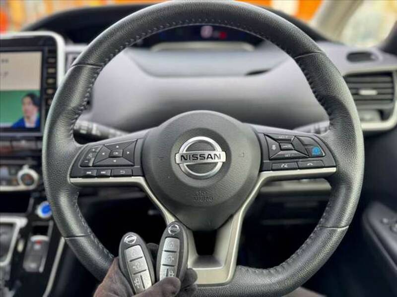 2021 NISSAN SERENA for sale - photo 7