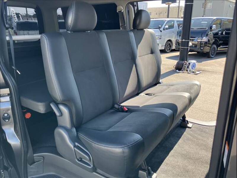 2017 TOYOTA HIACE VAN for sale - photo 9